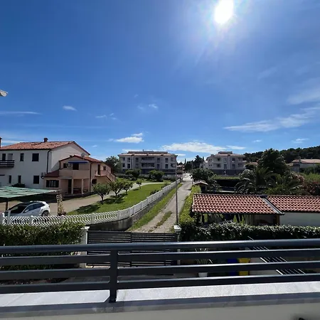 Gemma * Premantura